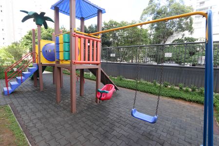 Apartamento à venda com 51m², 2 quartos e 1 vaga Apartamento à venda com 51m², 2 quartos e 1 vagaÁrea comum - Playground