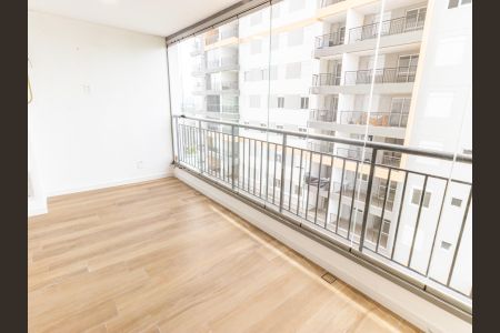 Apartamento para alugar com 35m², 1 quarto e 1 vaga Apartamento para alugar com 35m², 1 quarto e 1 vagaVaranda