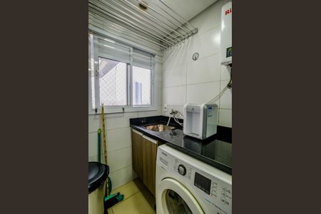 Apartamento à venda com 91m², 3 quartos e 2 vagas Apartamento à venda com 91m², 3 quartos e 2 vagasCozinha e Área de Serviço