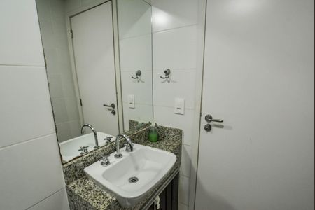 Apartamento à venda com 91m², 3 quartos e 2 vagas Apartamento à venda com 91m², 3 quartos e 2 vagasBanheiro Social