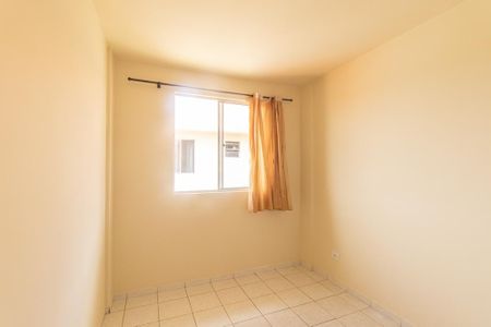 Quarto 2 de apartamento para alugar com 2 quartos, 52m² em Sítio Cercado, Curitiba