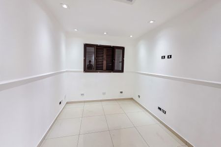 Casa à venda com 240m², 4 quartos e 2 vagas Casa à venda com 240m², 4 quartos e 2 vagasQuarto 2