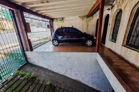 Casa à venda com 240m², 4 quartos e 2 vagas Casa à venda com 240m², 4 quartos e 2 vagasGaragem