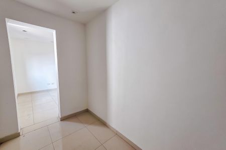 Casa à venda com 240m², 4 quartos e 2 vagas Casa à venda com 240m², 4 quartos e 2 vagasCorredor