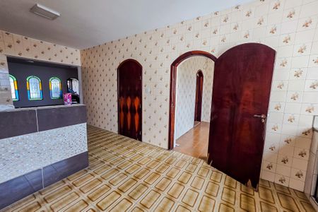 Casa à venda com 240m², 4 quartos e 2 vagas Casa à venda com 240m², 4 quartos e 2 vagasCozinha