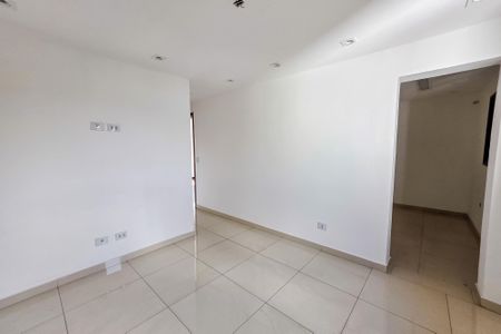 Casa à venda com 240m², 4 quartos e 2 vagas Casa à venda com 240m², 4 quartos e 2 vagasSuíte