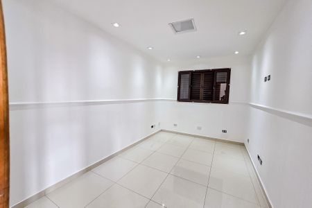 Casa à venda com 240m², 4 quartos e 2 vagas Casa à venda com 240m², 4 quartos e 2 vagasQuarto 2