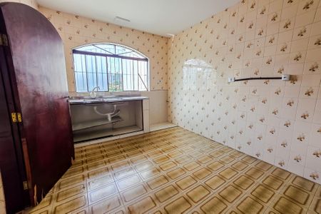 Casa à venda com 240m², 4 quartos e 2 vagas Casa à venda com 240m², 4 quartos e 2 vagasCozinha