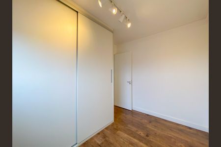 Apartamento à venda com 72m², 3 quartos e 2 vagasQuarto 2