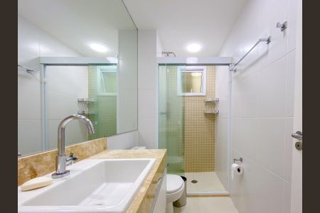 Apartamento à venda com 72m², 3 quartos e 2 vagasBanheiro Social