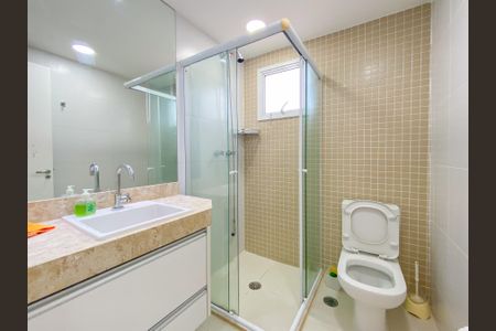 Apartamento à venda com 72m², 3 quartos e 2 vagasBanheiro da Suíte