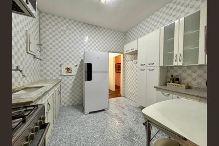 Apartamento à venda com 85m², 3 quartos e 1 vaga Apartamento à venda com 85m², 3 quartos e 1 vagaCozinha