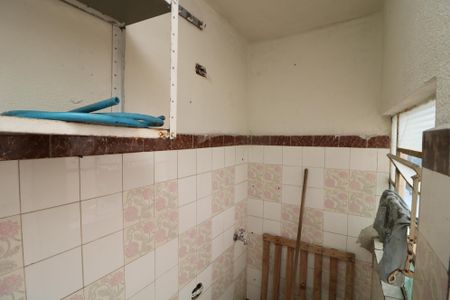 Casa à venda com 210m², 3 quartos e 2 vagasÁrea de Serviço