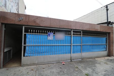 Casa à venda com 210m², 3 quartos e 2 vagasFachada