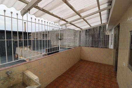 Casa à venda com 210m², 3 quartos e 2 vagasÁrea de Serviço