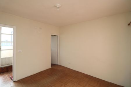 Casa à venda com 210m², 3 quartos e 2 vagasSuíte