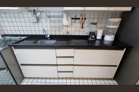 Apartamento para alugar com 85m², 1 quarto e 1 vaga Apartamento para alugar com 85m², 1 quarto e 1 vagaCozinha - Armários