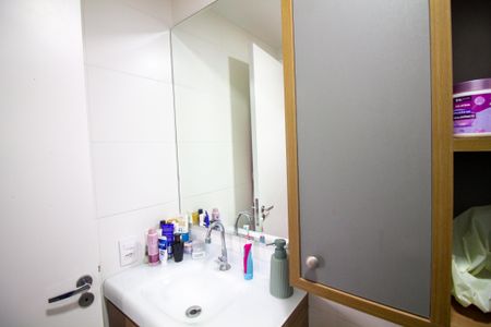 Apartamento à venda com 32m², 2 quartos e sem vaga Apartamento à venda com 32m², 2 quartos e sem vagaBanheiro