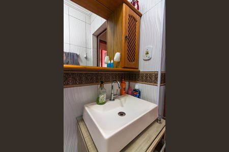 Casa à venda com 121m², 2 quartos e 2 vagas Casa à venda com 121m², 2 quartos e 2 vagasBanheiro