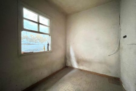 Casa à venda com 180m², 2 quartos e 1 vaga Casa à venda com 180m², 2 quartos e 1 vagaQuarto de Serviço