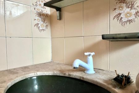 Casa à venda com 180m², 2 quartos e 1 vaga Casa à venda com 180m², 2 quartos e 1 vagaBanheiro