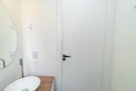 Banheiro de apartamento à venda com 1 quarto, 45m² em Vila Santa Catarina, São Paulo