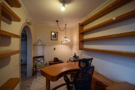 Apartamento à venda com 93m², 2 quartos e 2 vagas Apartamento à venda com 93m², 2 quartos e 2 vagasEscritório