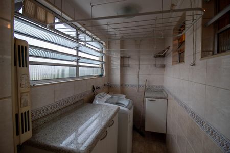 Apartamento à venda com 93m², 2 quartos e 2 vagas Apartamento à venda com 93m², 2 quartos e 2 vagasÁrea de Serviço