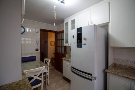 Apartamento à venda com 93m², 2 quartos e 2 vagas Apartamento à venda com 93m², 2 quartos e 2 vagasCozinha