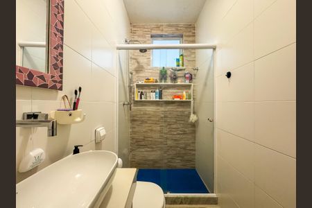 Apartamento à venda com 95m², 3 quartos e 1 vaga Apartamento à venda com 95m², 3 quartos e 1 vagaBanheiro social