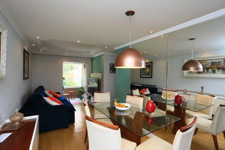 Sala  de apartamento à venda com 3 quartos, 69m² em Paraíso do Morumbi, São Paulo