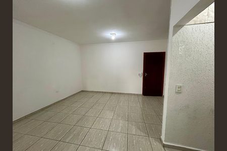 Sala de kitnet/studio para alugar com 1 quarto, 40m² em Jardim Adriana, Guarulhos
