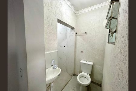 Studio para alugar com 40m², 1 quarto e sem vaga Studio para alugar com 40m², 1 quarto e sem vagaBanheiro Social