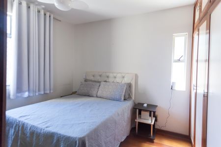 Apartamento à venda com 137m², 4 quartos e 2 vagas Apartamento à venda com 137m², 4 quartos e 2 vagassuite