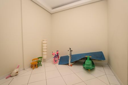 Apartamento à venda com 117m², 3 quartos e 3 vagas Apartamento à venda com 117m², 3 quartos e 3 vagasÁrea comum - Brinquedoteca