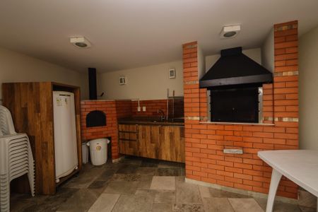 Apartamento à venda com 117m², 3 quartos e 3 vagas Apartamento à venda com 117m², 3 quartos e 3 vagasÁrea comum - Churrasqueira
