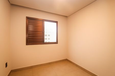 Apartamento à venda com 117m², 3 quartos e 3 vagas Apartamento à venda com 117m², 3 quartos e 3 vagasQuarto 2