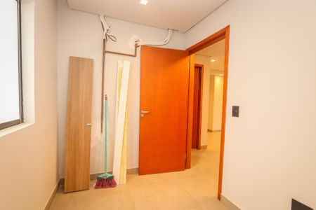 Apartamento à venda com 117m², 3 quartos e 3 vagas Apartamento à venda com 117m², 3 quartos e 3 vagasEscritório