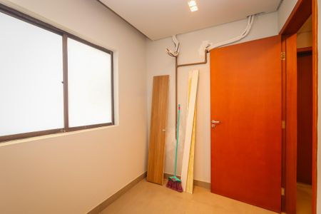 Apartamento à venda com 117m², 3 quartos e 3 vagas Apartamento à venda com 117m², 3 quartos e 3 vagasEscritório