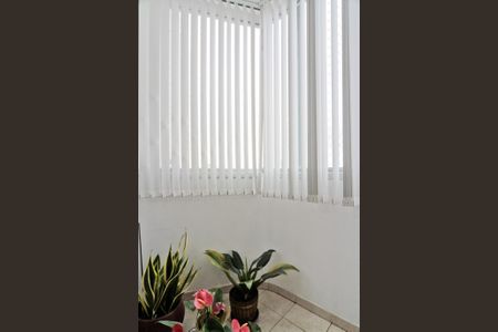 Apartamento à venda com 62m², 2 quartos e 1 vaga Apartamento à venda com 62m², 2 quartos e 1 vagaVaranda