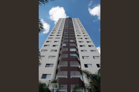Apartamento à venda com 62m², 2 quartos e 1 vaga Apartamento à venda com 62m², 2 quartos e 1 vagaFachada