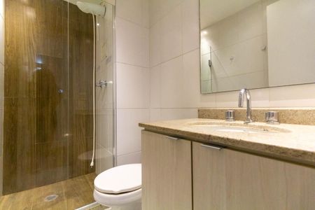 Studio para alugar com 28m², 1 quarto e 1 vaga Studio para alugar com 28m², 1 quarto e 1 vagaBanheiro