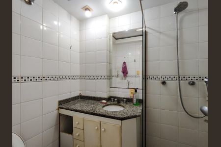 Apartamento para alugar com 90m², 3 quartos e 1 vaga Apartamento para alugar com 90m², 3 quartos e 1 vagaBanheiro Corredor