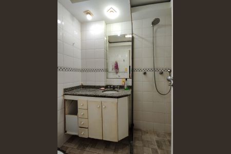 Apartamento para alugar com 90m², 3 quartos e 1 vaga Apartamento para alugar com 90m², 3 quartos e 1 vagaBanheiro Corredor