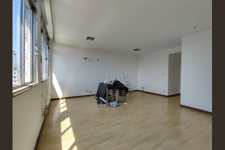 Apartamento para alugar com 90m², 3 quartos e 1 vaga Apartamento para alugar com 90m², 3 quartos e 1 vagaSala