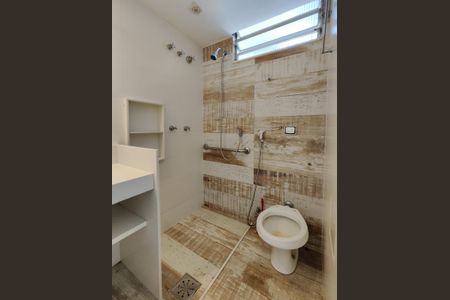 Apartamento para alugar com 90m², 3 quartos e 1 vaga Apartamento para alugar com 90m², 3 quartos e 1 vagaBanheiro da Suíte