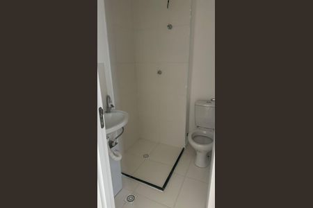 Banheiro de apartamento para alugar com 2 quartos, 26m² em Vila Ema, São Paulo