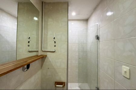 Apartamento para alugar com 342m², 3 quartos e 1 vaga Apartamento para alugar com 342m², 3 quartos e 1 vagaBanheiro