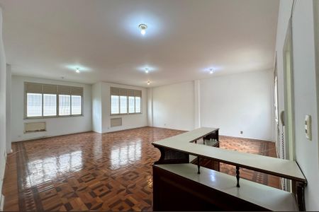 Apartamento para alugar com 342m², 3 quartos e 1 vaga Apartamento para alugar com 342m², 3 quartos e 1 vagaSala 2