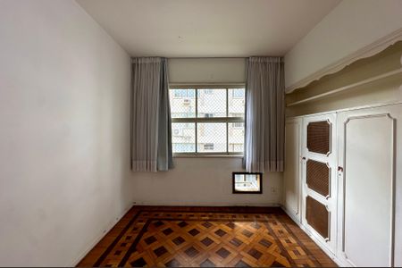 Apartamento para alugar com 342m², 3 quartos e 1 vaga Apartamento para alugar com 342m², 3 quartos e 1 vagaQuarto 1